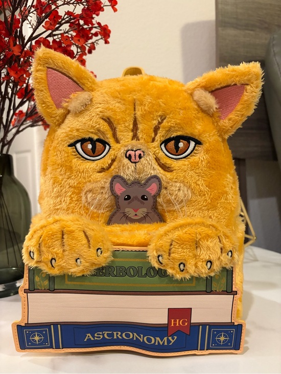 Loungefly Handbags - NWT Loungefly Harry Potter Crookshanks & Scabbers Cosplay Plush Mini Backpack